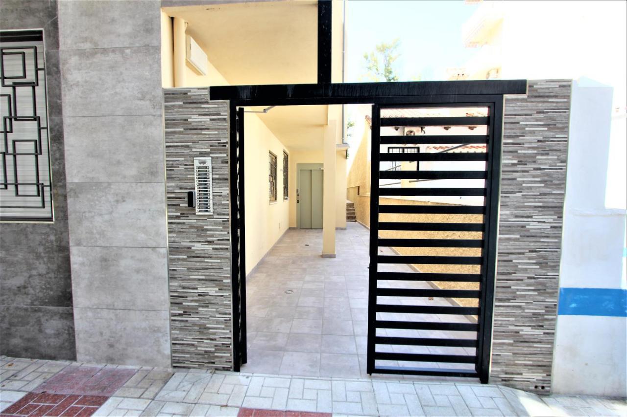 La Carihuela Los Nidos Apartment Торемолинос Екстериор снимка